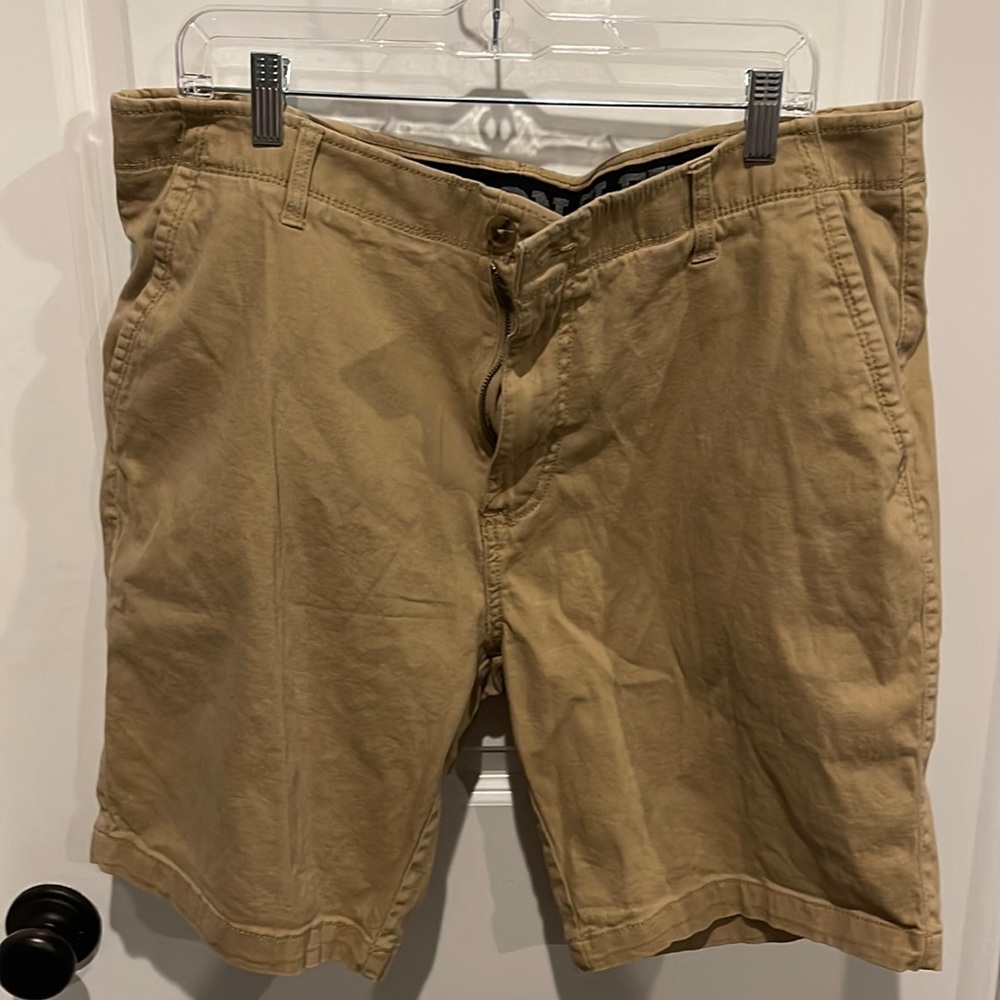 Men’s size 38 khaki shorts